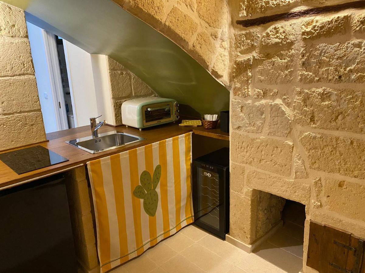 Casa Vacanze Disque Rouge Trani Extérieur photo